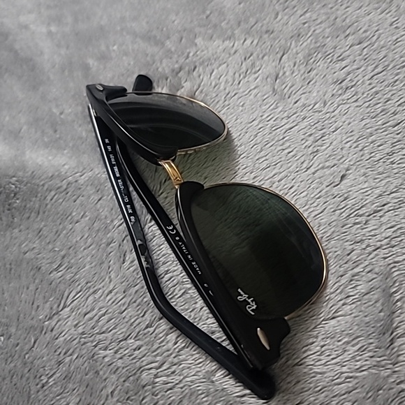 Ray-Ban RB3016 Clubmaster Black Polarized Sunglasses With Case - Picture 2 of 9